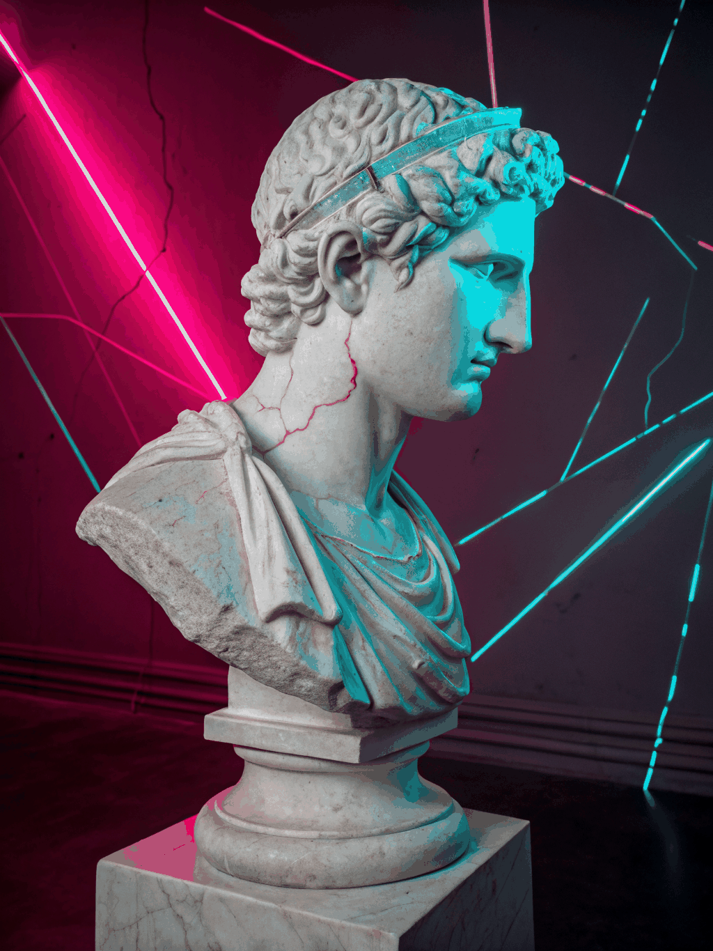 Glitched Mantis Statue